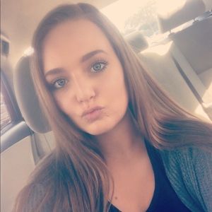 Meet your Posher, Hannah